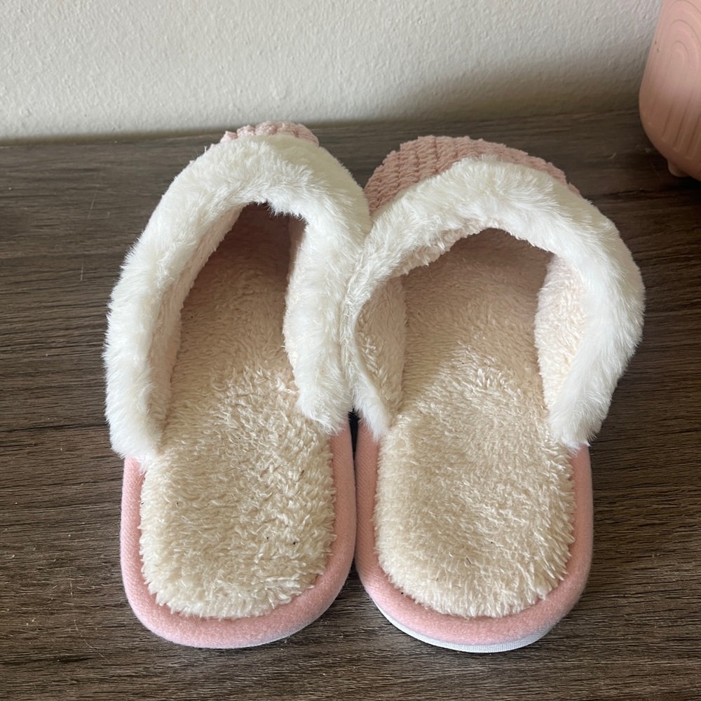 Pink Slippers - Picture 3 of 4